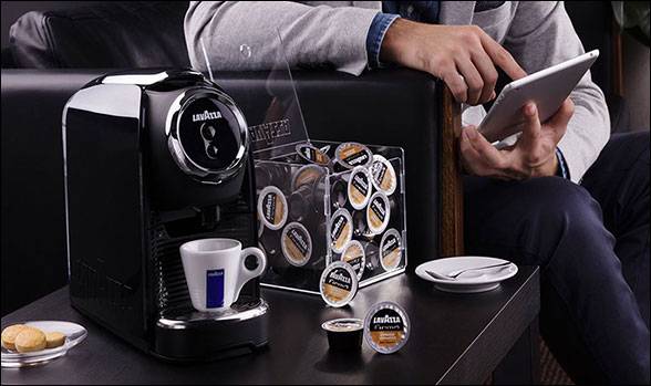 Machine à café pour vos évènements (salon, réception) dans la région Lyonnaise