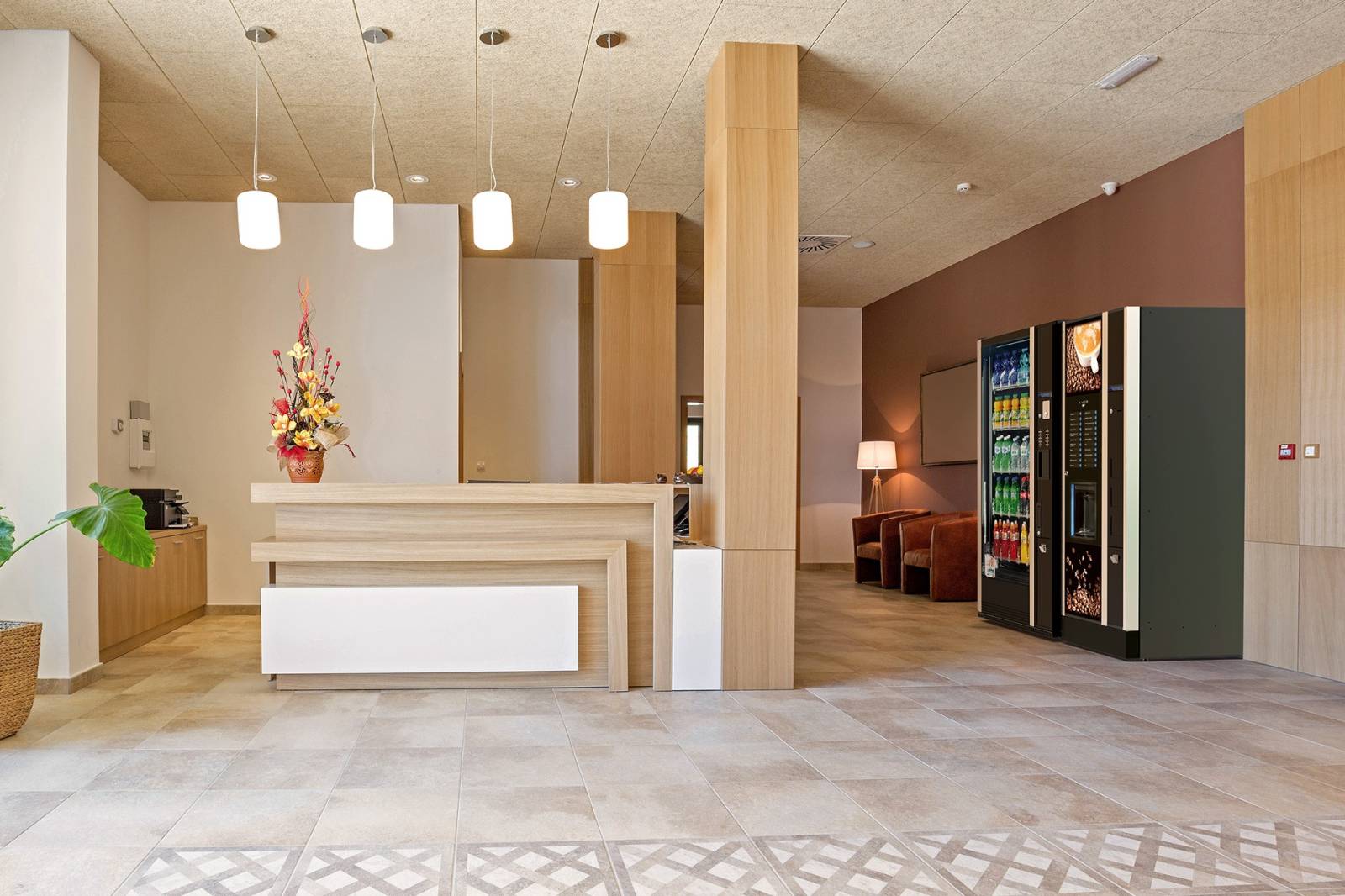 Quelle entreprise contacter à Lyon 69 Rhône-Alpes pour installer un distributeur de boissons froides ?