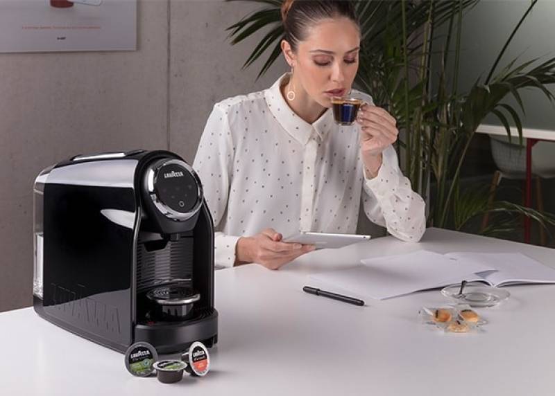 Dépôt gratuit de machine à café capsule LAVAZZA FIRMA pour les entreprises dans l'Isère